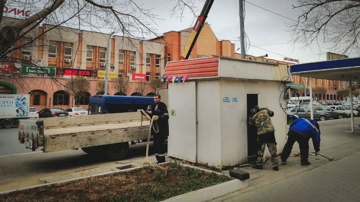    Киоски с омских улиц исчезают всего по 4 основаниям   gorod55.ru