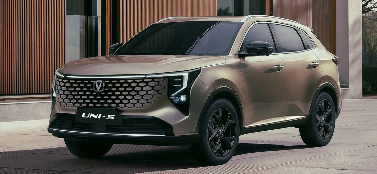 Changan UNI-S 4WD впервые в России с полным приводом. Длина 4550 мм, клиренс 188 мм, BorgWarner на задней оси.