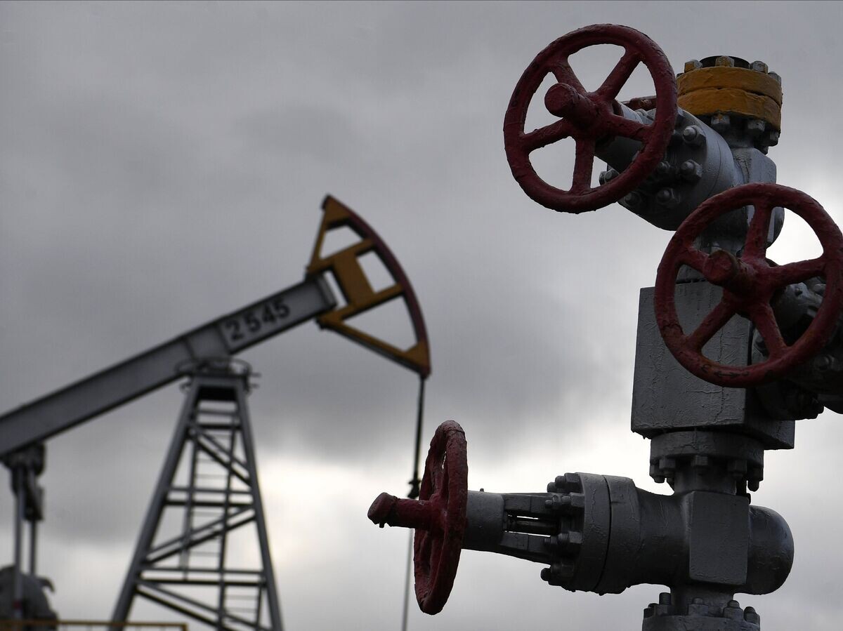    Нефтяные вышки в Татарстане© РИА Новости . Максим Богодвид