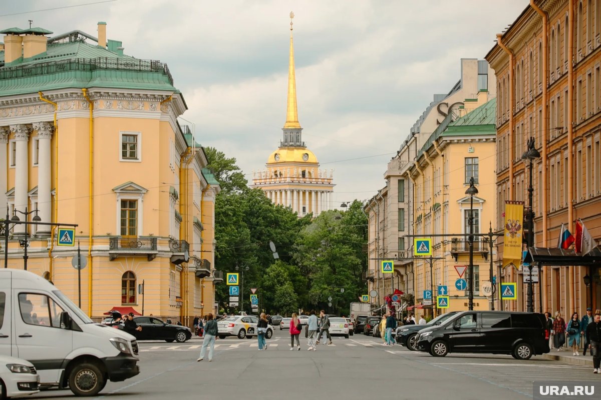     В Петербурге запретят останавливаться от Большой Морской улицы до Адмиралтейского проспекта