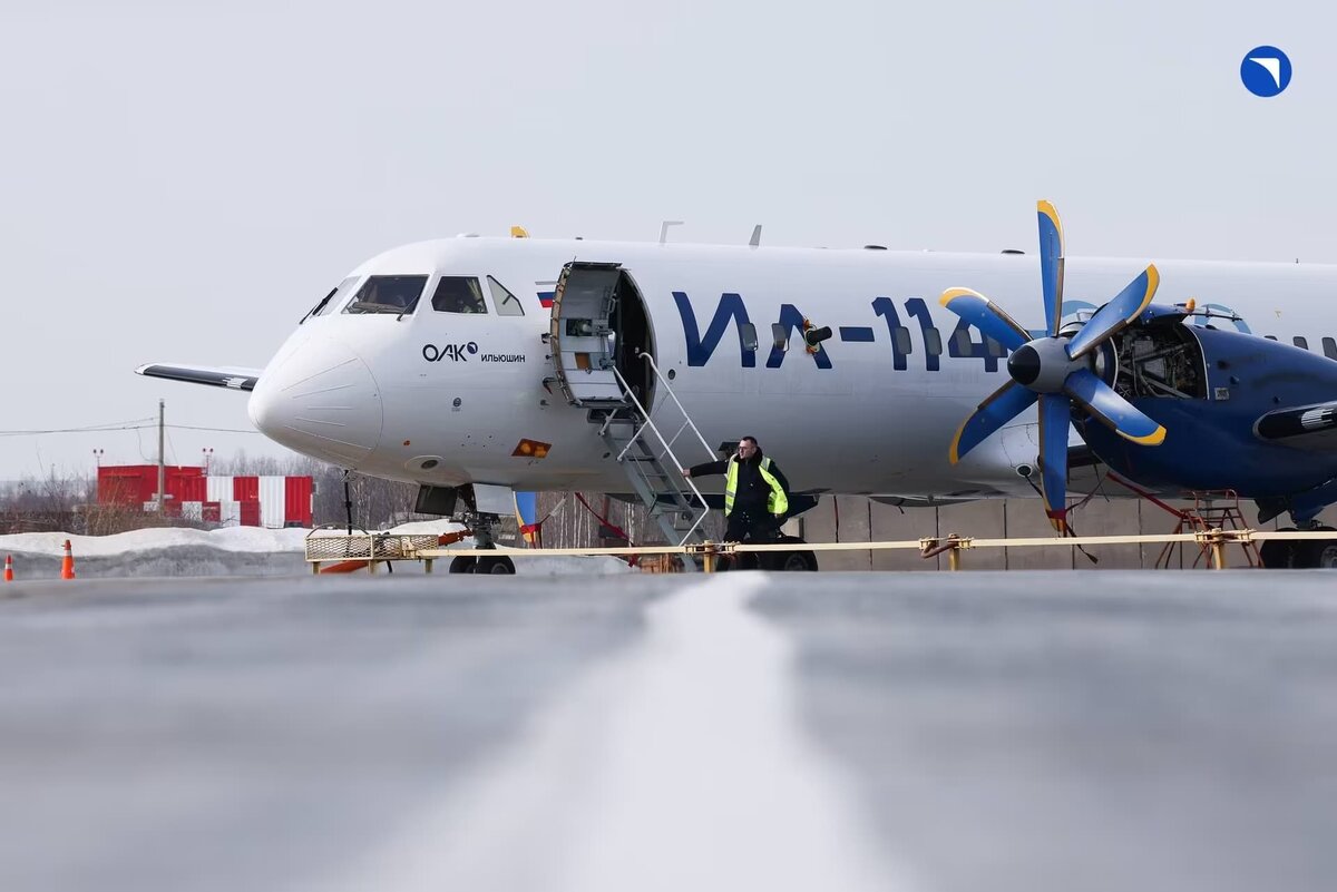    Ил-114-300