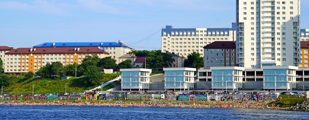 Курсантский пляж на пике сезона в 2023 году