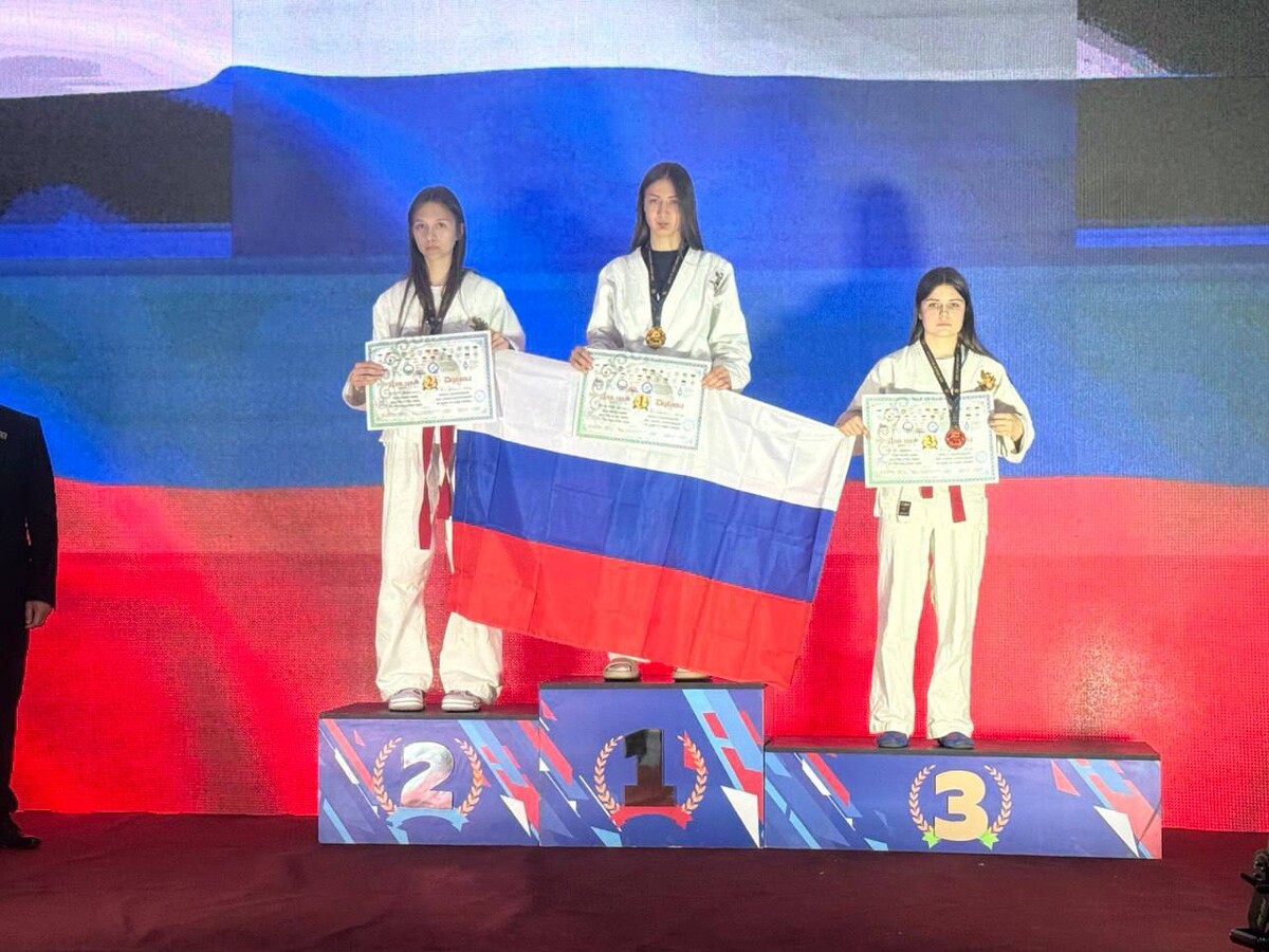 Сборная России - забрала весь пьедестал в данном разделе. 