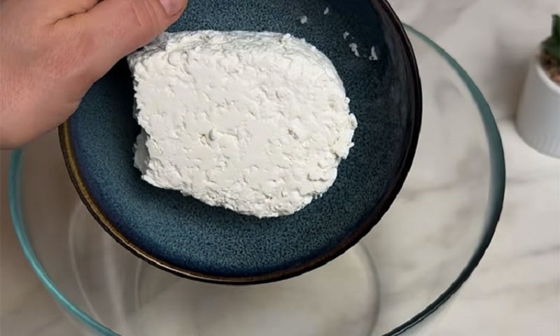 Необычные творожные лепешки с яйцом и зеленью вместо пирожков