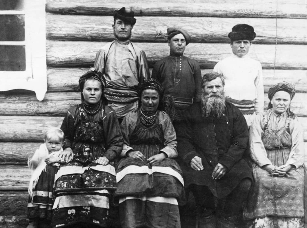 Староверы. Веками бежали от власти. Пока власть сама не пришла к ним с предложением.