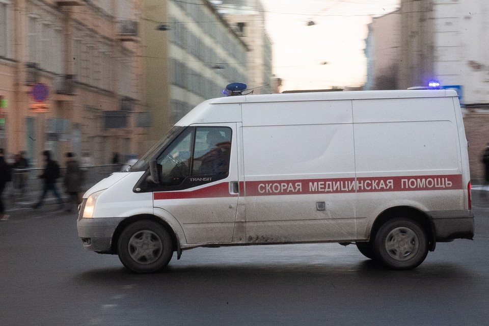    Мальчик был со своим приятелем. Алексей БУЛАТОВ
