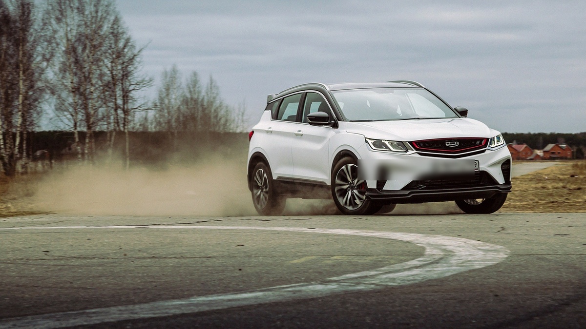 Geely Coolray - один из немногих вариантов «нормального» кроссовера в бюджете до 2 миллионов