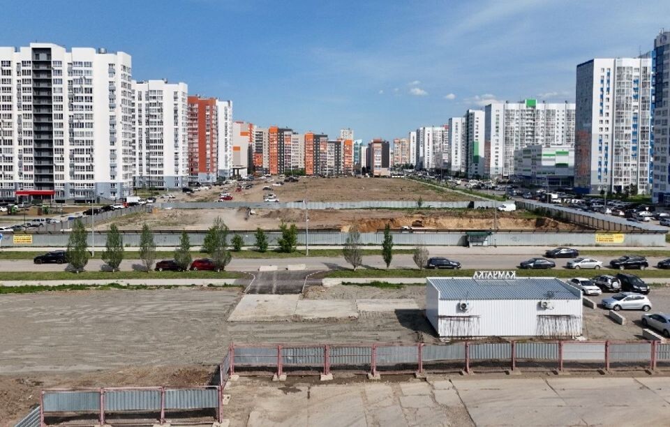    Строительная площадка напр. Северном Власихинском, 118. Источник: t. me/topbrokergilgenberg