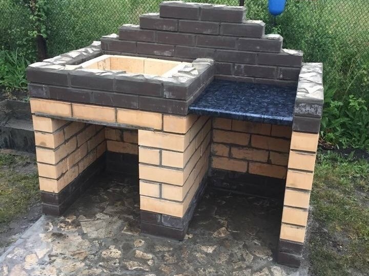 Мангал из кирпича на участок