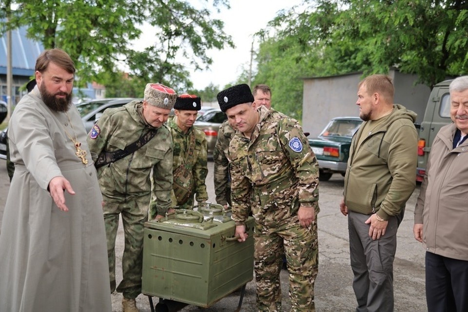    Храму Александра Невского в Луганске передали полевую кухню Валерия РАЗИНА
