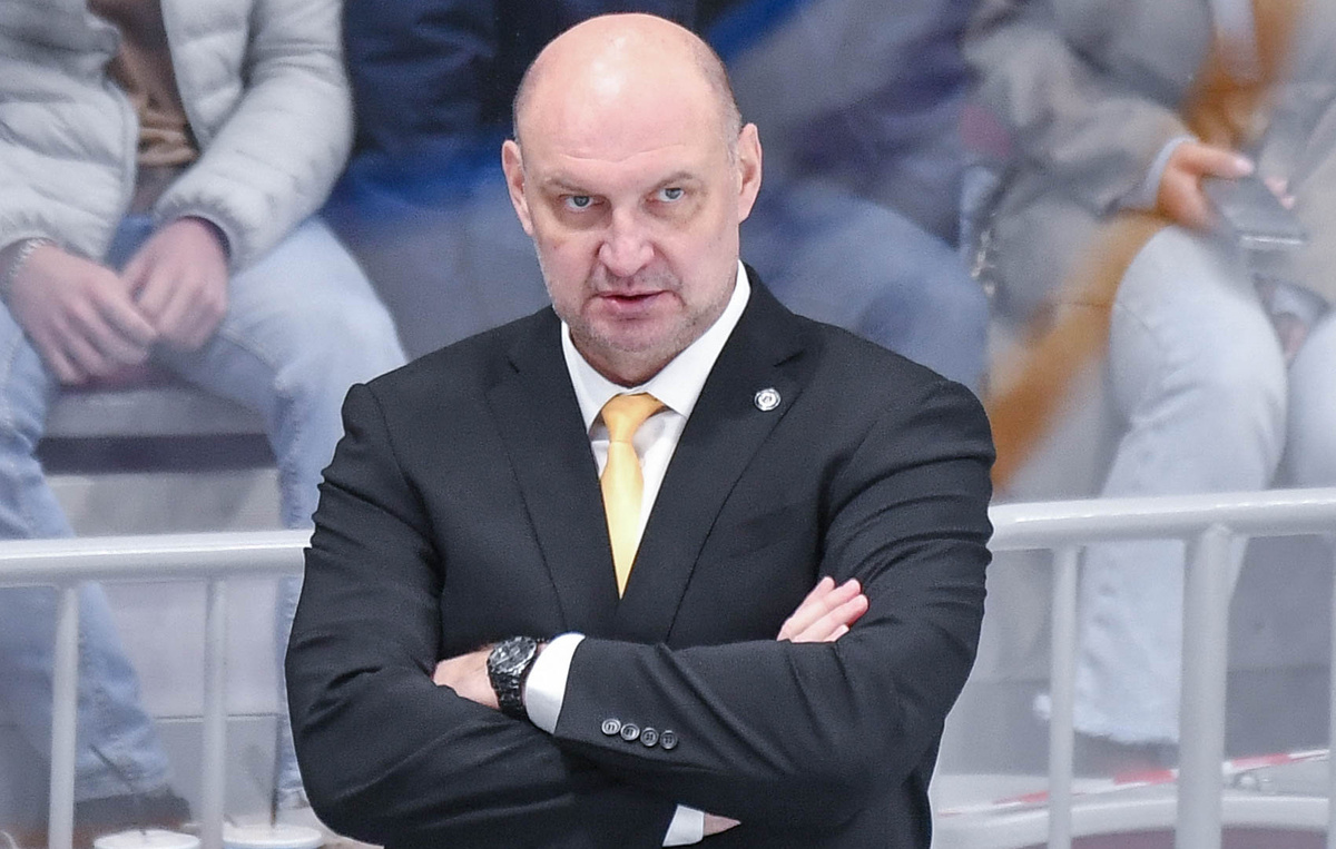    Главный тренер "Адмирала" Александр Андриевский  Юрий Смитюк/ТАСС
