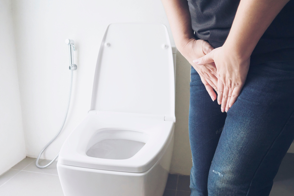 https://www.magnific.com/free-photo/woman-holding-hand-near-toilet-bowl-health-problem-concept_3805699.htm