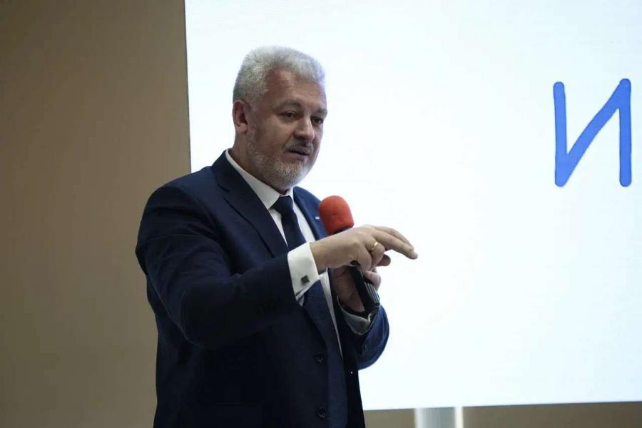 Андрей Кузнецов