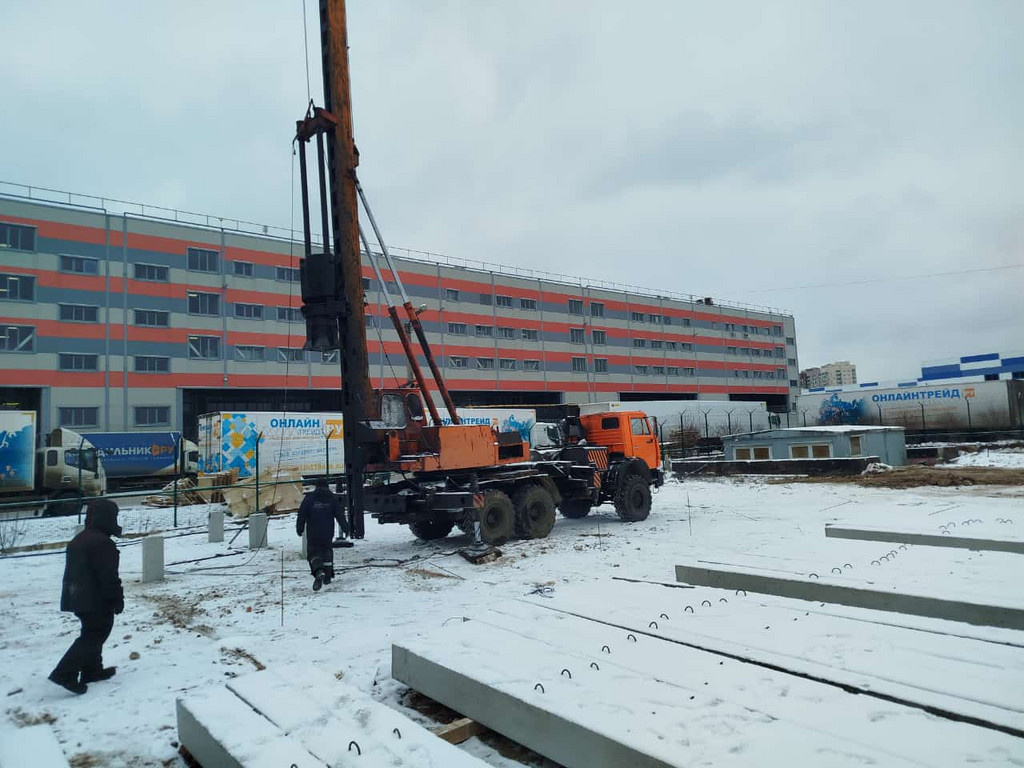 Погружение свай для котельной, Московская область, гор. окр. Химки, н.п. Кирилловка