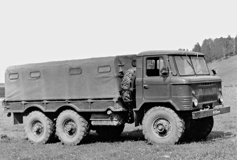 Трехосная версия ГАЗ-66 с мотором V8: как горьковские инженеры создали уникальный грузовик, который не пошёл в производство
