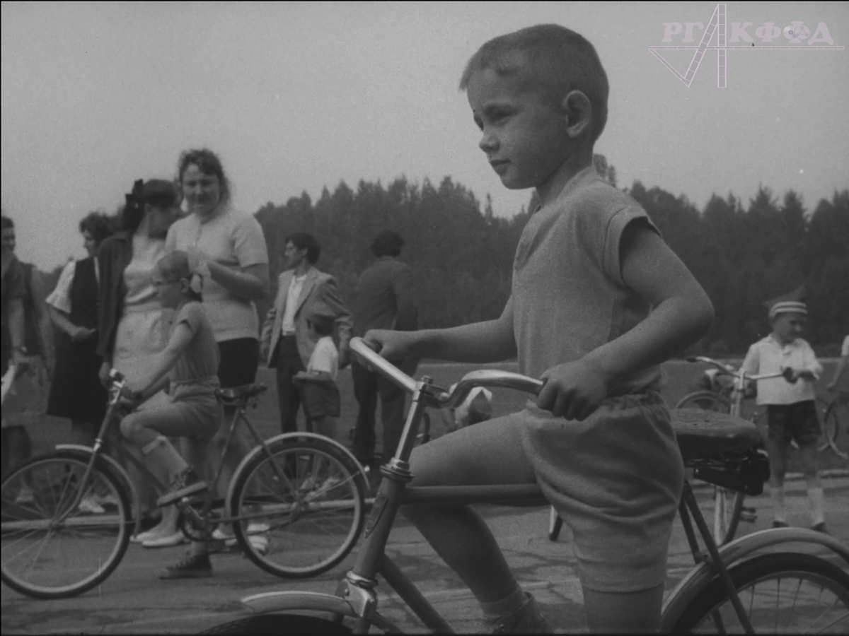 Кадр из киножурнала «Сибирь на экране» № 29, 1974 г., опубликованного выше.