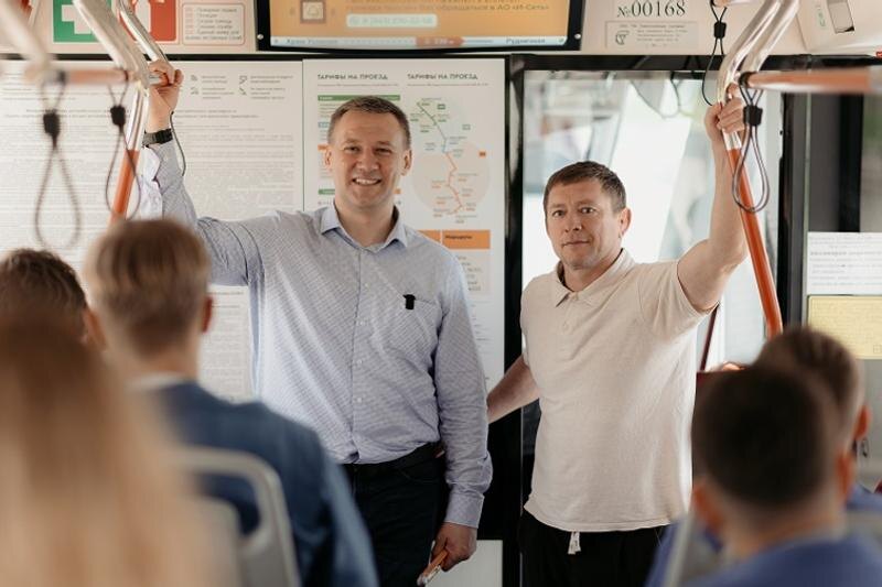    «Выбор сильных». Алексей Свалов и Тимур Галлямов поздравляют детей