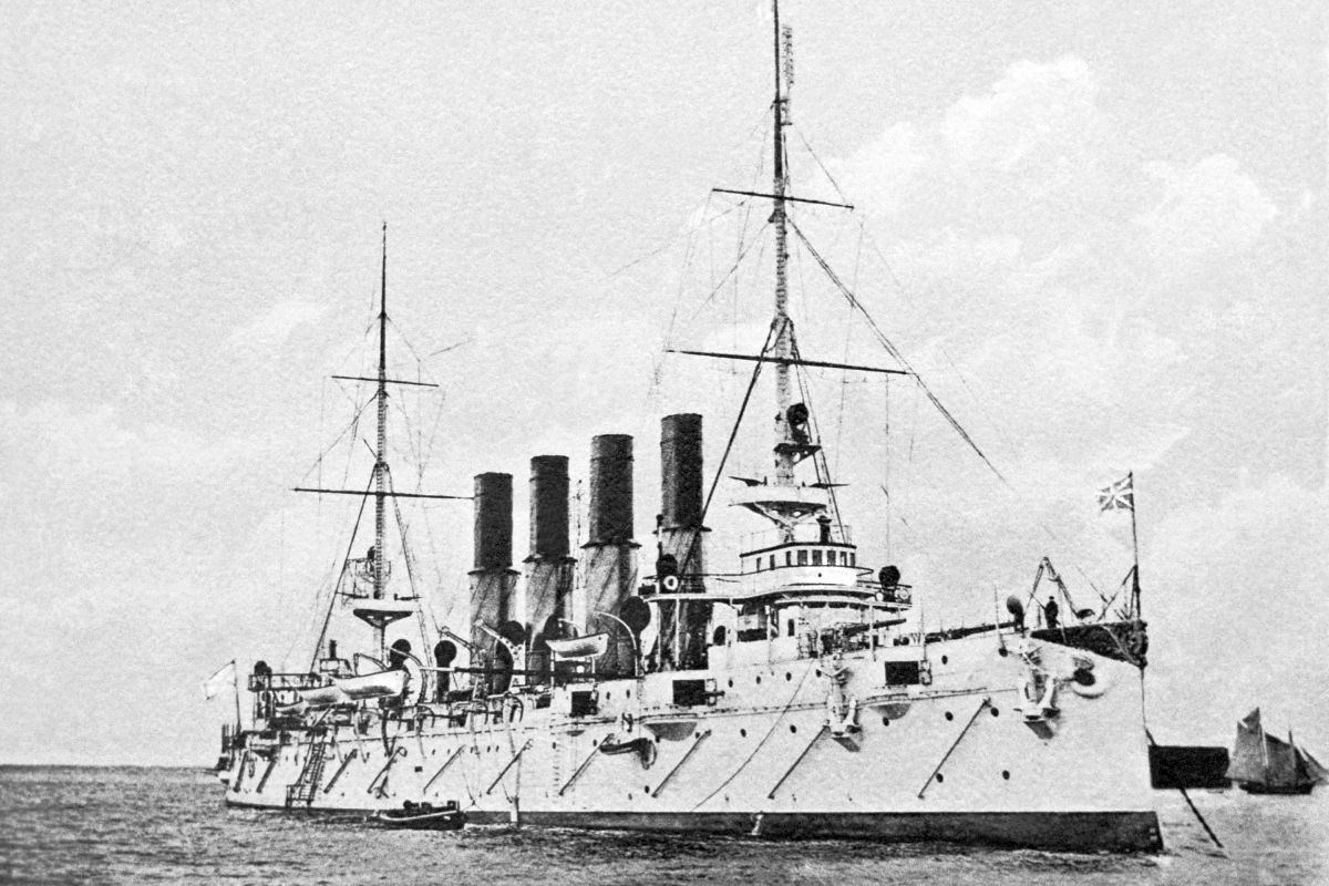    Крейсер "Варяг" в Кронштадте, 1901 год./Репродукция ТАСС
