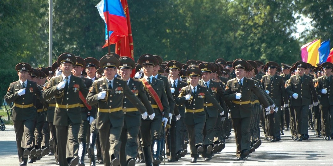 Герой России Леонид Рыжов возглавил возрожденное Челябинское танковое училище