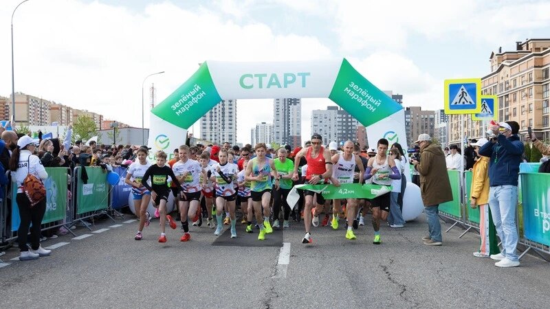    В забеге стартовали 100 человек Фото: пресс-служба Сбера