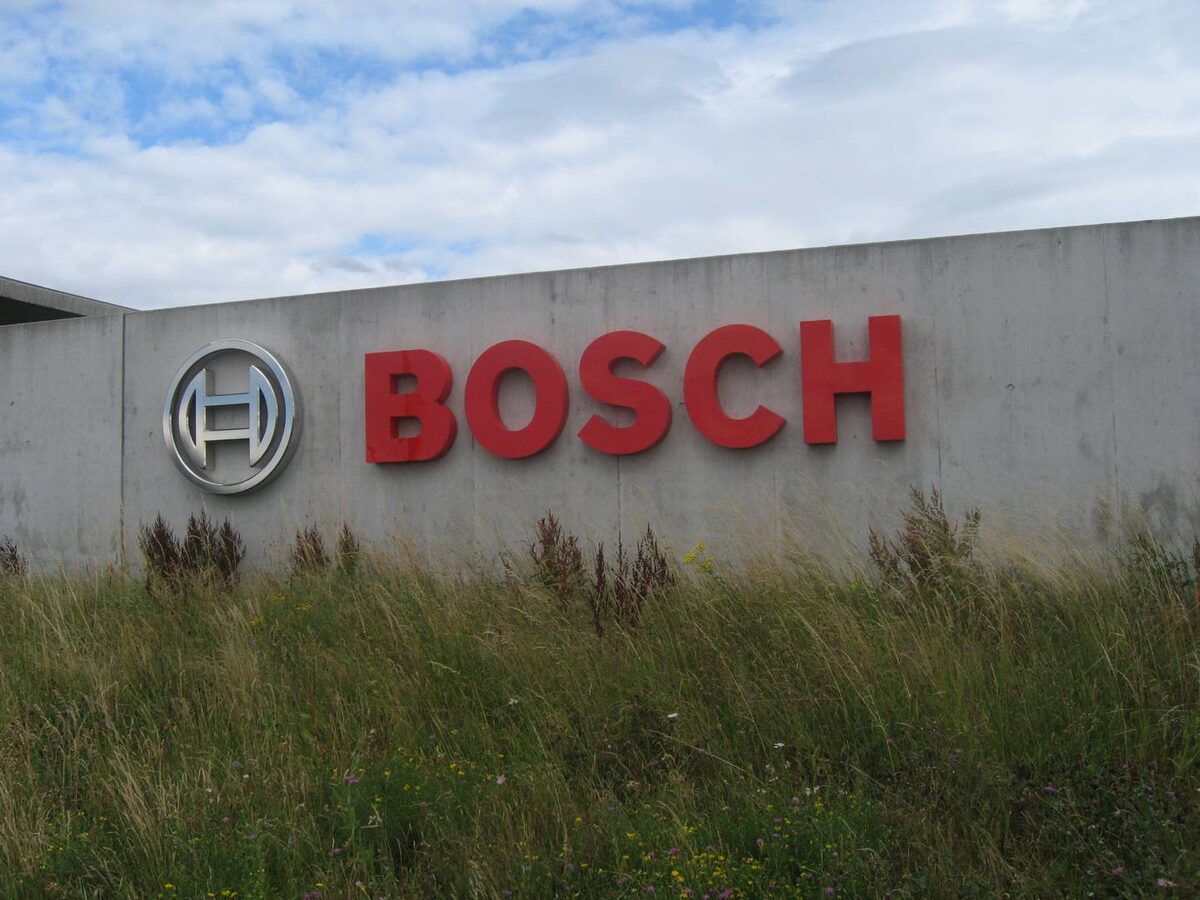     Bosch   
(СС0) Clubbinman