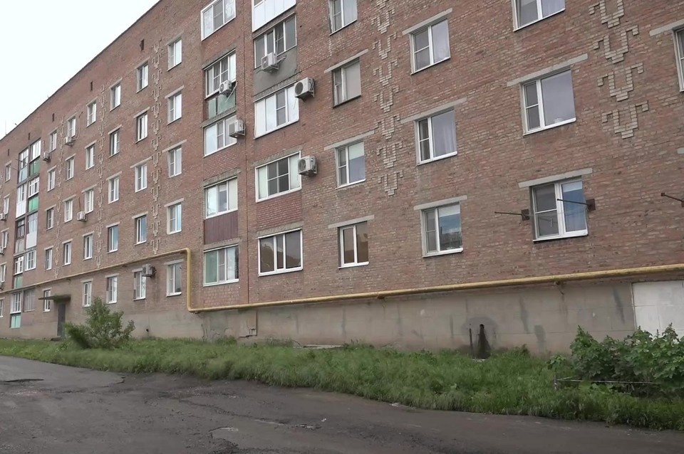    К счастью, обошлось без жертв. Основной урон пришелся на два пятиэтажных дома. Фото: Телеграм-канал Владимира Березовского.