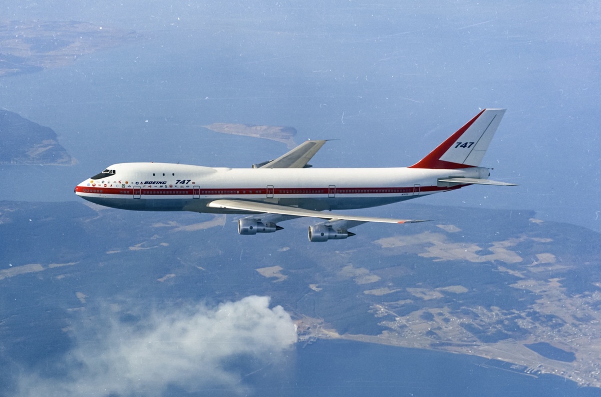 Коллега N747PA - N7470, первый Боинг 747 в мире. 