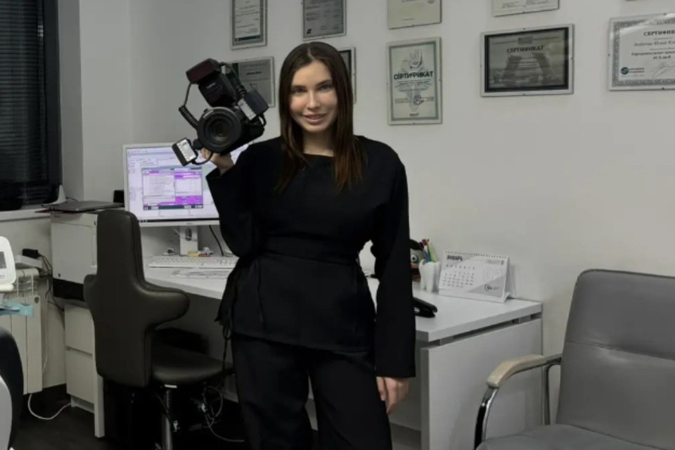    Стоматолог из Екатеринбурга судится с новосибирской клиникой из-за разрыва импланта в груди. Фото: Предоставлено Полиной