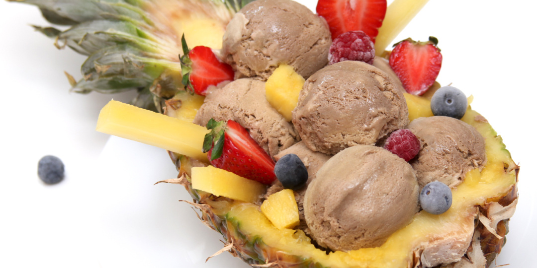 🍦🍍Карамельное мороженое в ананасе