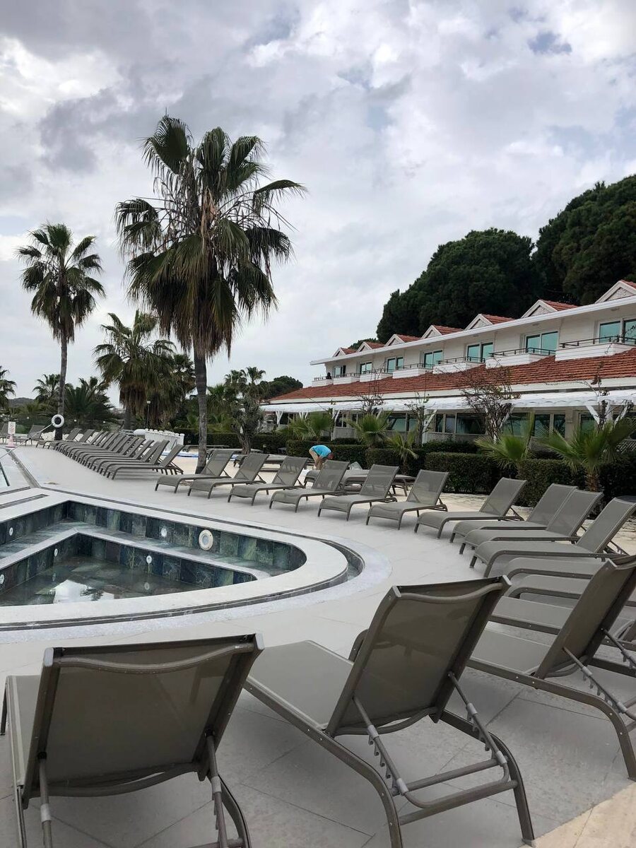 Flora Garden Beach Adults Only 16+ 5_