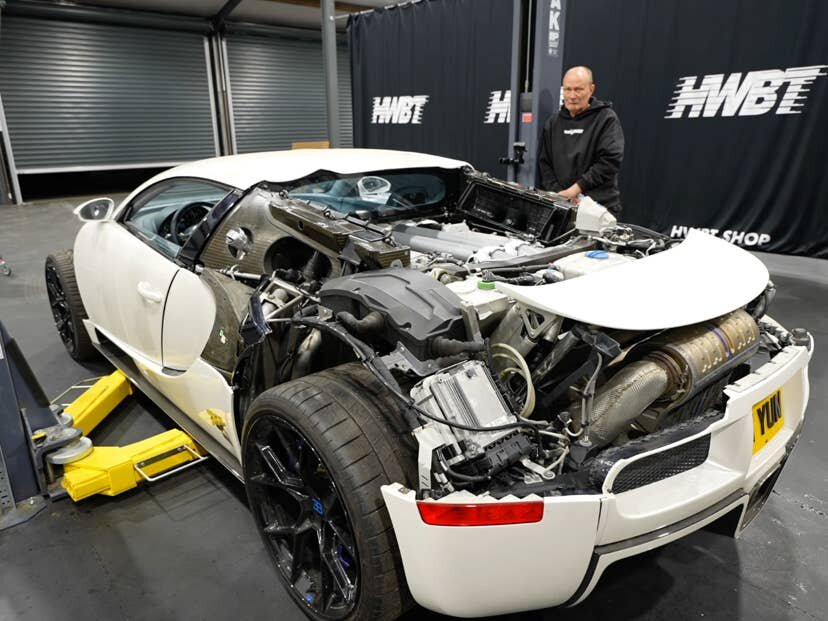 Ремонт Veyron. Источник: youtube.com/@MatArmstrongbmx