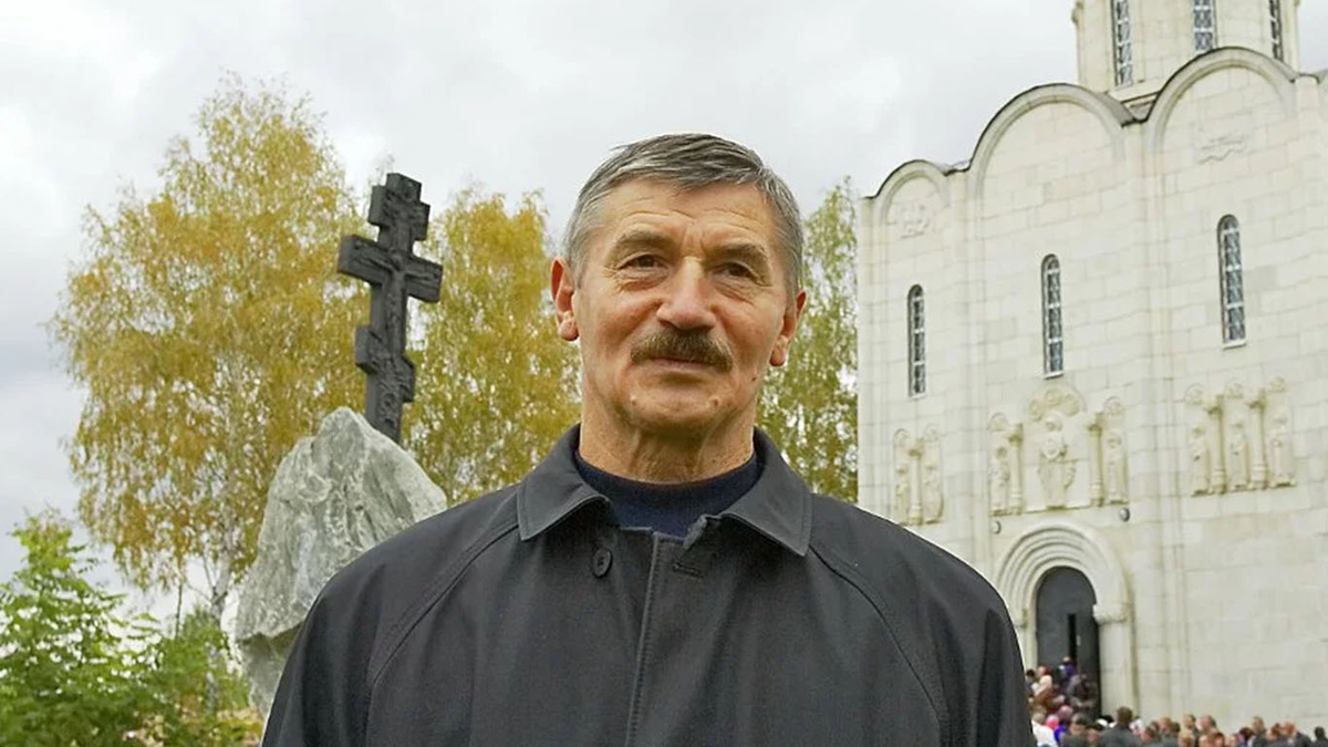 Скульптор ВЯЧЕСЛАВ КЛЫКОВ