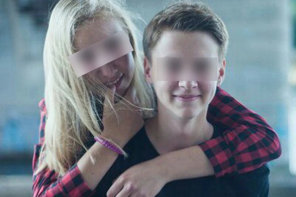 Друзья пары рассказывают, что те встречались около полугода.