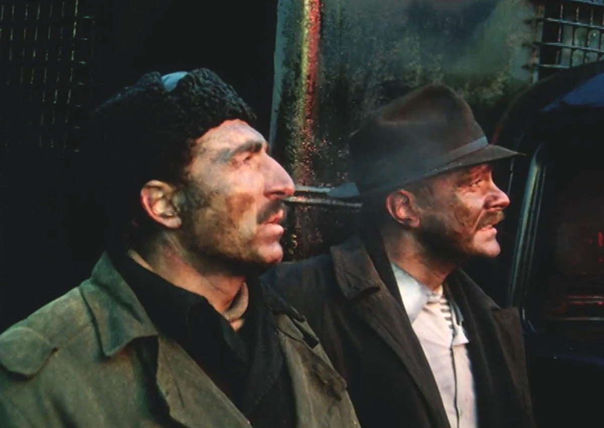 Кадр из кинофильма "Сибириада", 1978 г., режиссер Андрей Кончаловский, сценаристы Валентин Ежов, Андрей Кончаловский, композитор Эдуард Артемьев (скриншот)