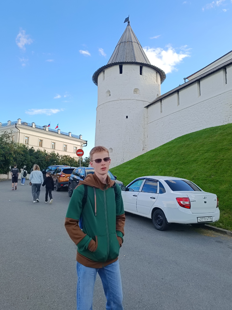 Почти таким. Подстричься ещё надо отправить👍