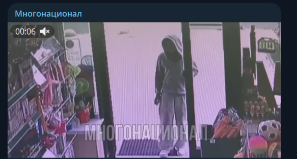 4 звонка в полицию и ноль результат: дети мигрантов в ЖК "Скандинавия" крадут товар и угрожают соседям