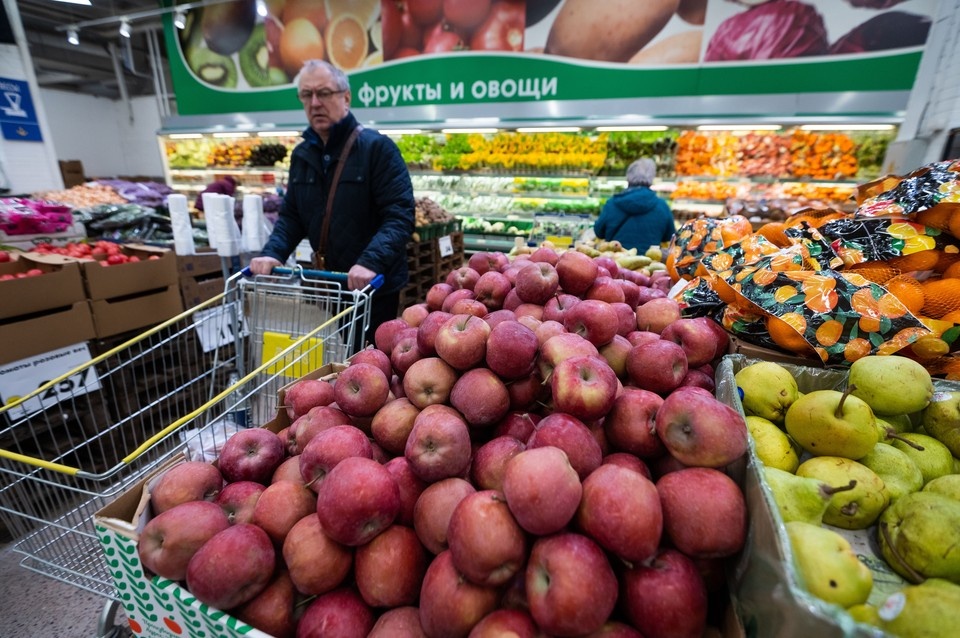    Россиянам перечислили некоторые виды продуктов, которые существенно подешевели в последнее время Юлия ПЫХАЛОВА