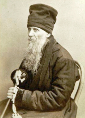 Преподобный Амвросий Оптинский из подворья Оптиной пустыни. Он стал прообразом старца Зосимы в «Братьях Карамазовых»