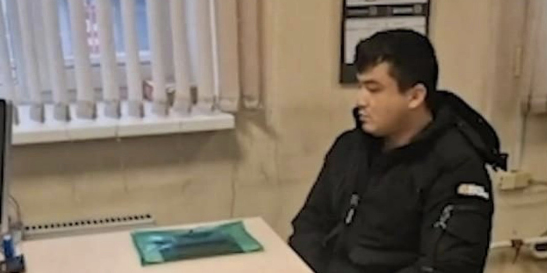 Жителя Архангельской области лишили гражданства и выдворили из страны