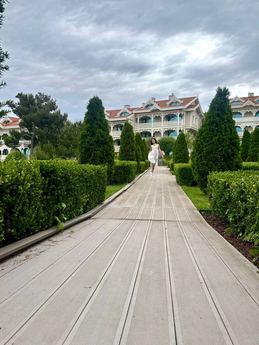 Фото из социальных сетей Аделии Петросян 