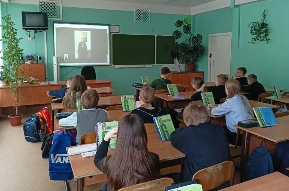    Лекцию прослушали тысячи тверских школьников. Фото: предоставлено библиотекой имени Горького