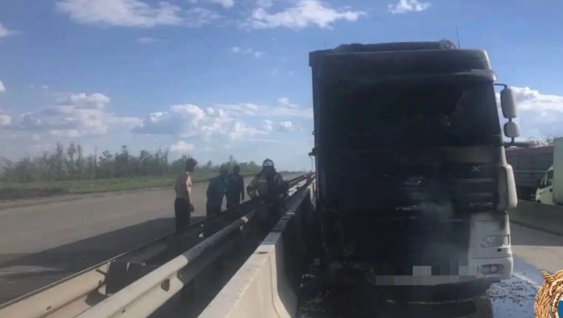    Движение на участке М-4 «Дон» в Ростовской области оказалось затруднено 2 июня   Госавтоинспекция / телеграм-канал ГАИ