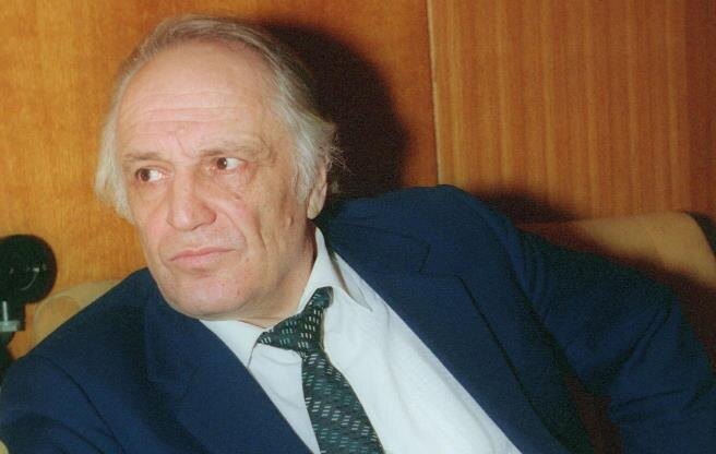 Илл.: Валентин Васильевич Сорокин (25.07.1936–15.04.2025) – поэт, руководитель Высших литературных курсов в 1983–2014 гг. Фото Владимира Мусаэльяна