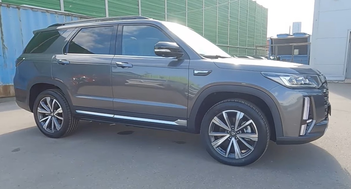 Changan CS95