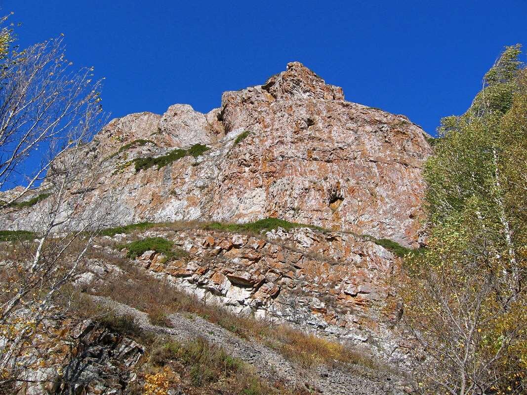 Массив Кызылташ