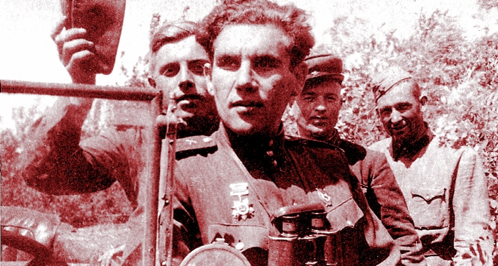 Как били фашистов герои – отец и дядя Владимира Высоцкого? Какие они получили награды и за что