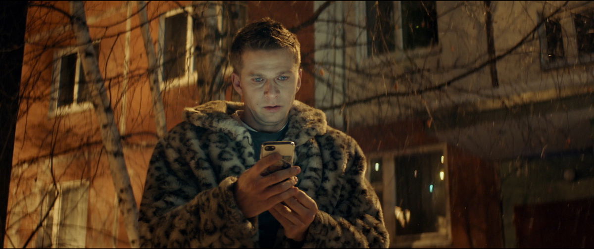 РОМАН КУРЦЫН. Источник: http://images-s.kinorium.com/movie/shot/2656756/w1500_45792891.jpg