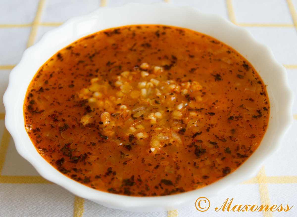 Суп из чечевицы с булгуром. Арабская кухня