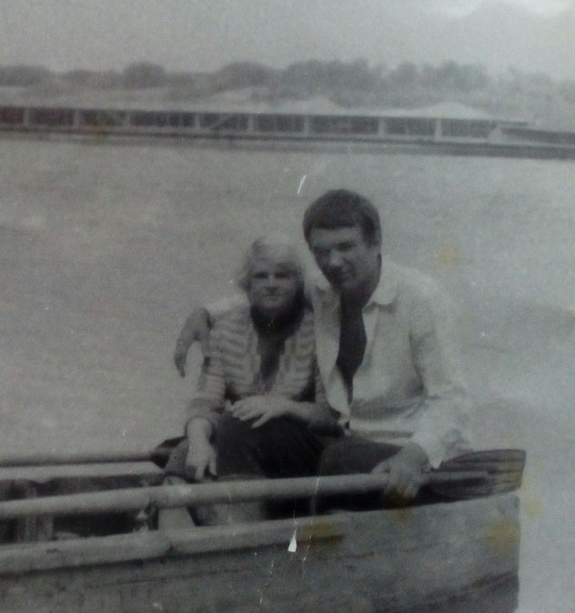 Евгений вместе с женой 1979