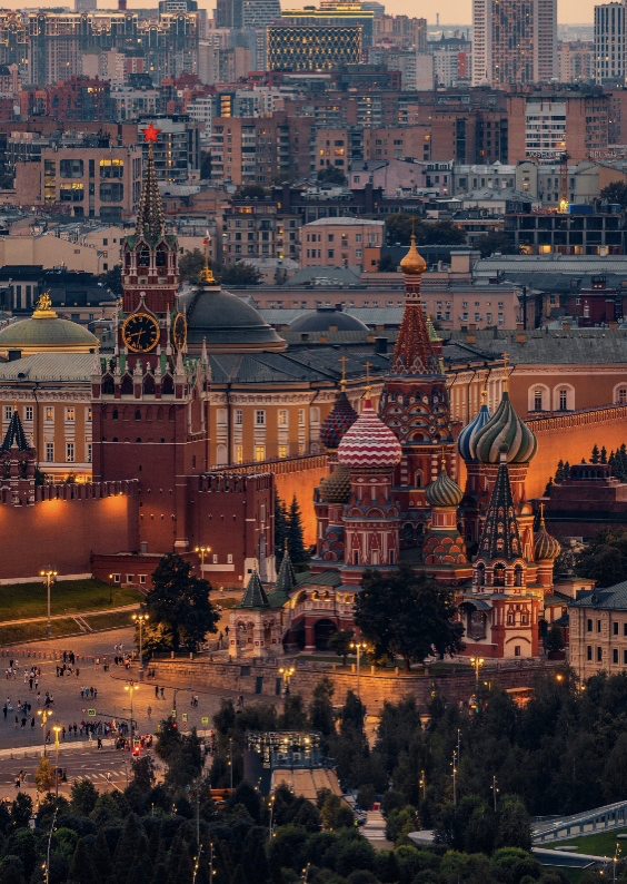 Фото Кремля автора Редакция «Мос.Фото» 
https://foto.mos.ru/photo/panoramy/kreml-collection/96206
